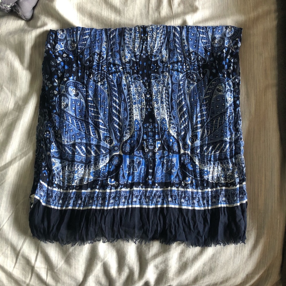 G.H. Bass Scarf